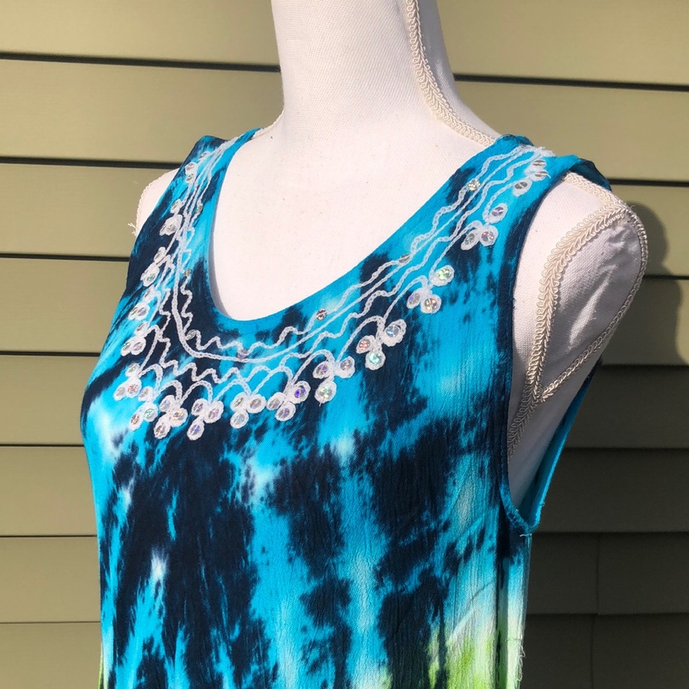 Colorful Tie-Dye Sleeveless Dress - Picture 6 of 8
